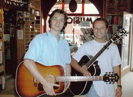 Musicant-Mannheim-Gitarrenladen-10-Hepi-&-Spoon